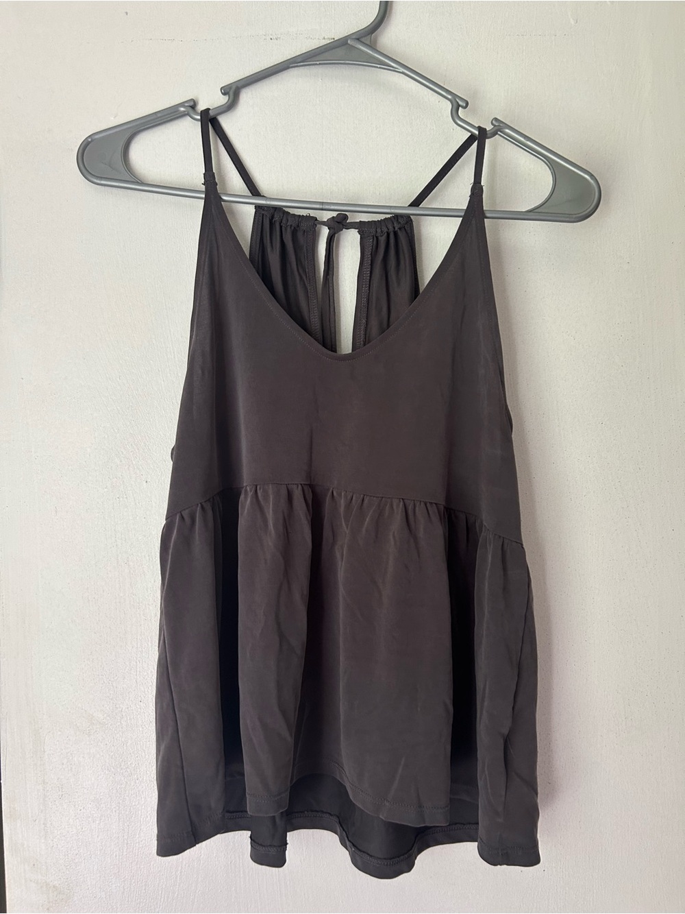 American Eagle Outfitters Grey Tiered V-Neck Tie-Back Cami